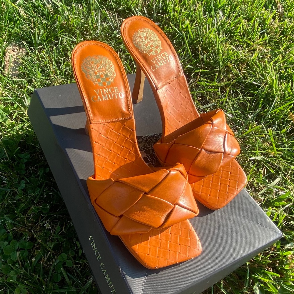 Vince Camuto Heel